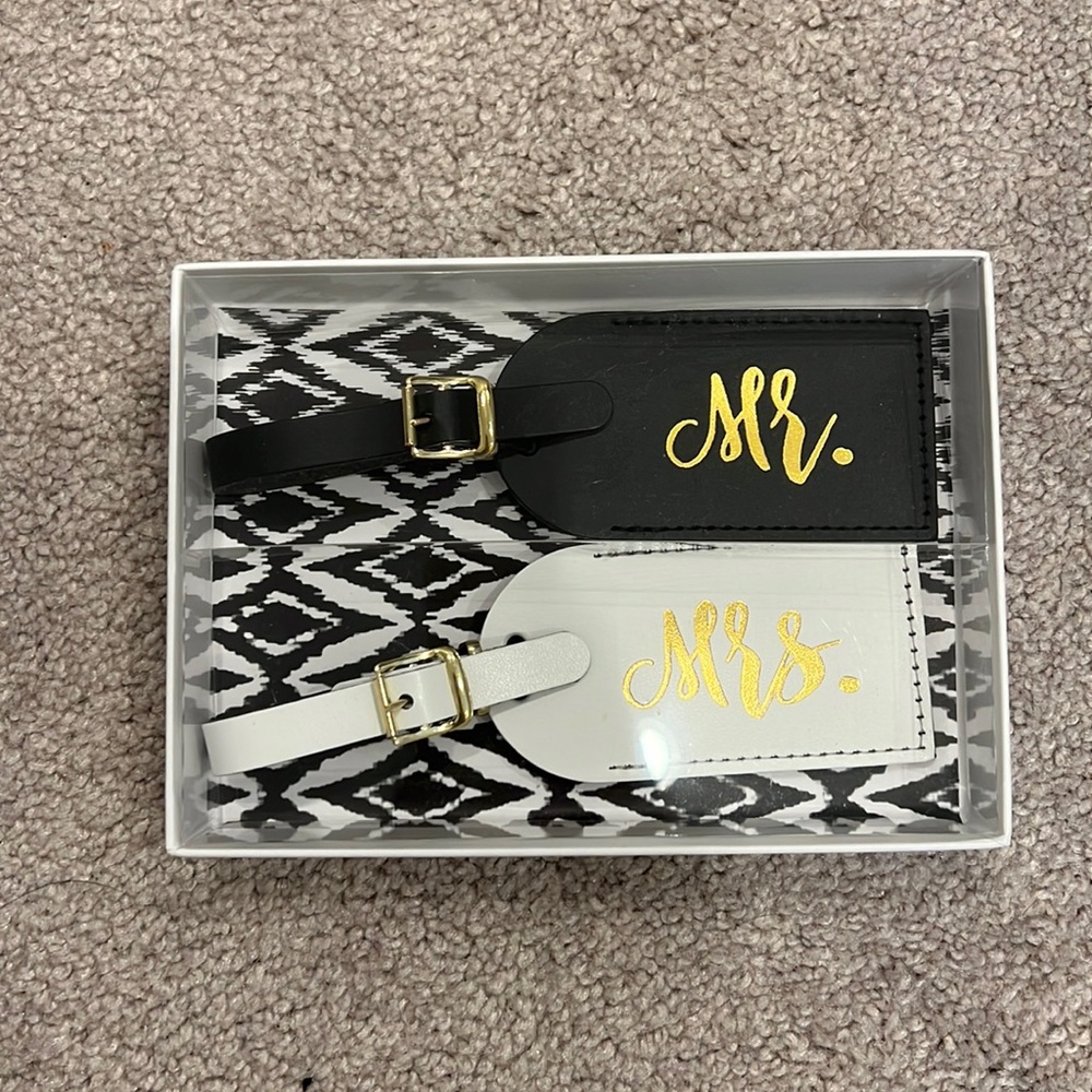 Mr & Mrs Luggage Tags